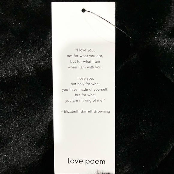 Love Poem By Block Black Faux Fur Cropped Cozy Fuzzy Teddy Bomber Jacket L NWT - Picture 10 of 11